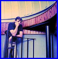 09t.jpg (17852 bytes)